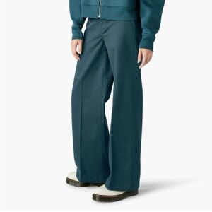 Dickies Women’s regular fit, wide leg work pants (never been worn but no tags)
